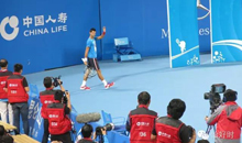 2015中网正式揭幕，小德现场PK小球迷献爱心